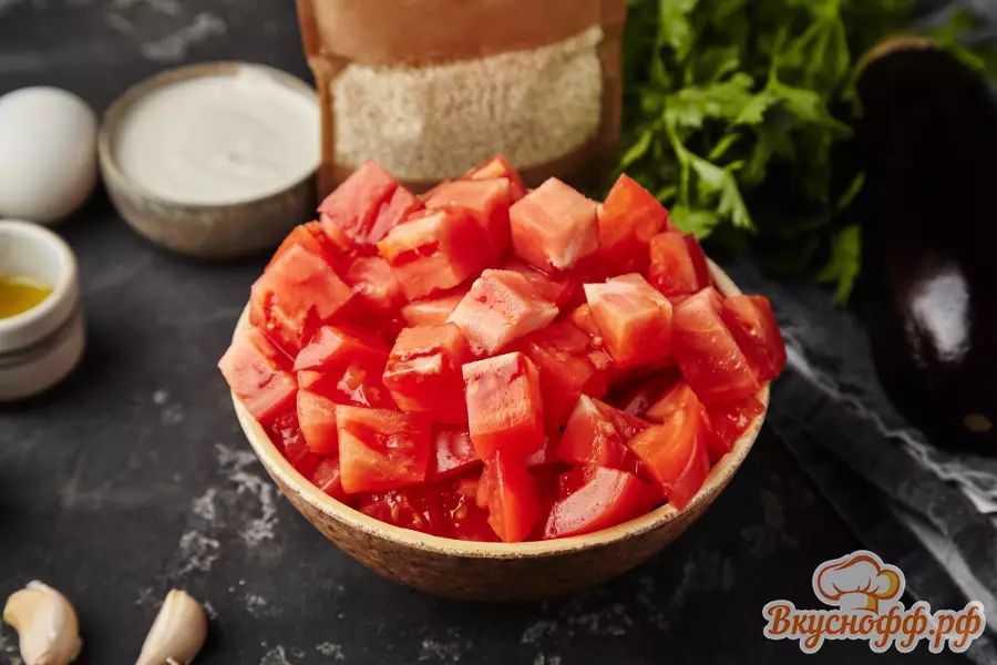Тёплый салат с баклажанами и помидорами - Шаг 1