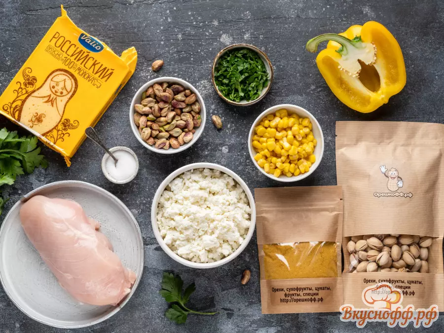 Сырный рулет с курицей и фисташками - Ингредиенты и состав рецепта