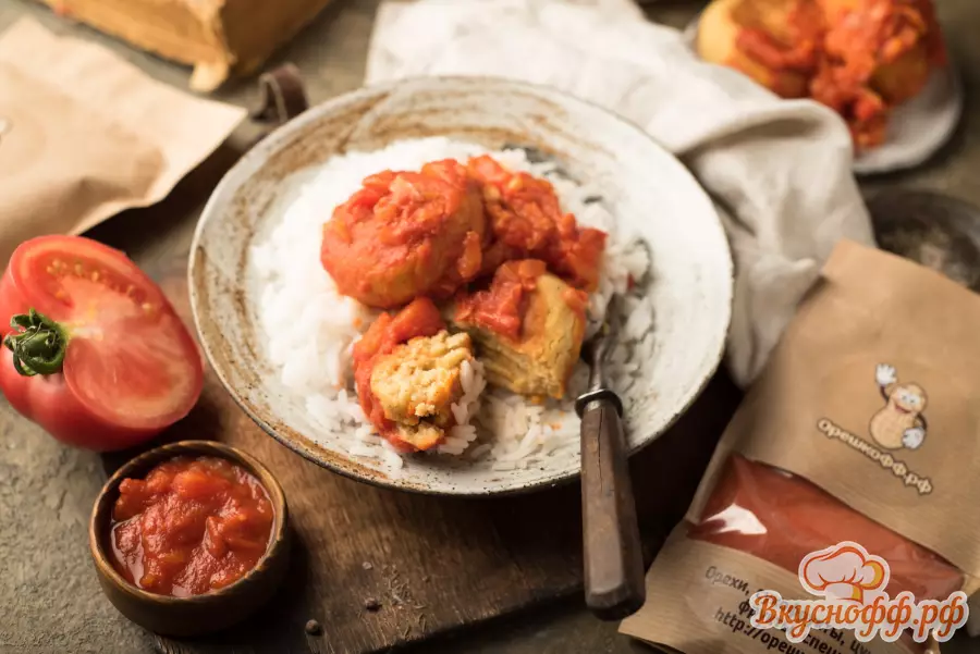 Котлеты из чечевицы в томатном соусе - Готовое блюдо