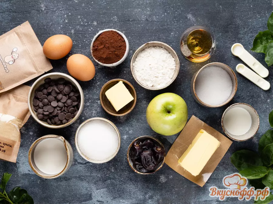 Шоколадный брауни с финиками, карамелью и корицей - Ингредиенты и состав рецепта