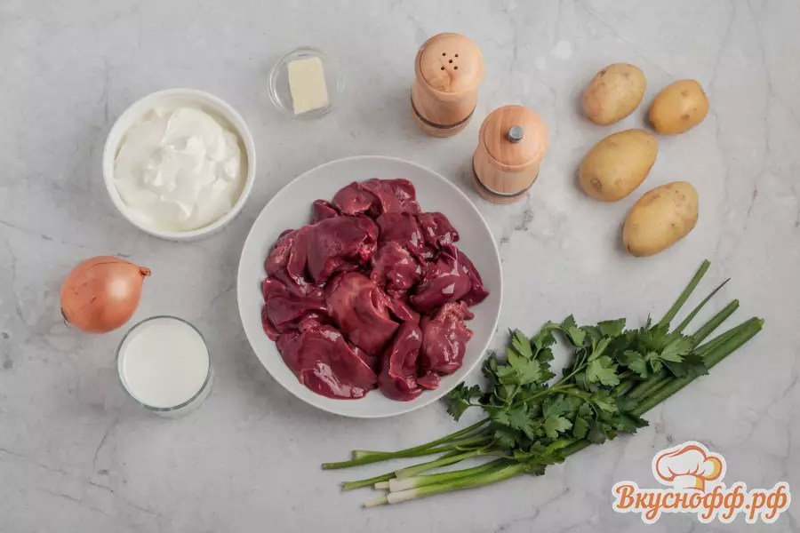 Куриная печень на сковороде в сметане с луком - Ингредиенты и состав рецепта