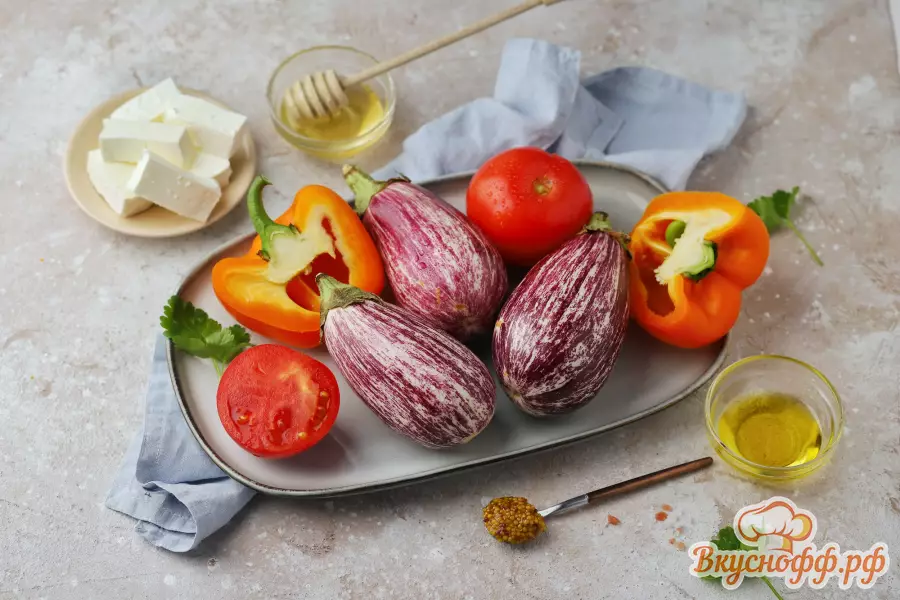 Тёплый салат с баклажанами, болгарским перцем и фетой - Ингредиенты и состав рецепта