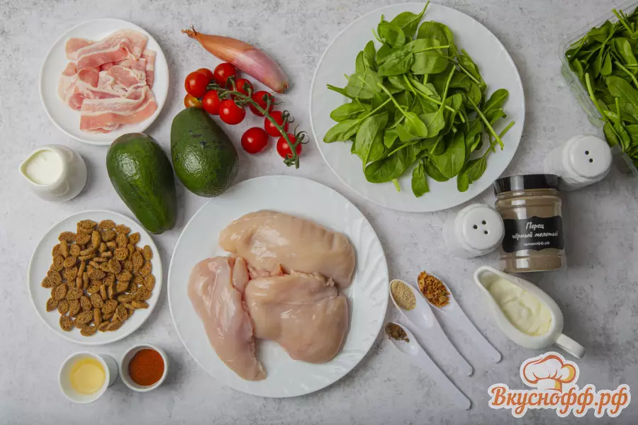 Салат с курицей, беконом и овощами - Ингредиенты и состав рецепта