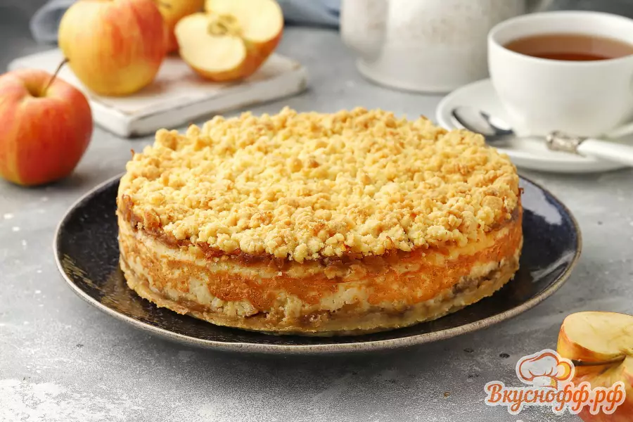Пирог с творогом и яблоками - Готовое блюдо