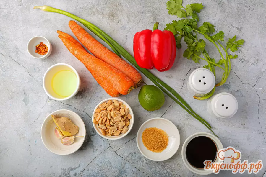 Салат из моркови, сладкого перца и орехов - Ингредиенты и состав рецепта