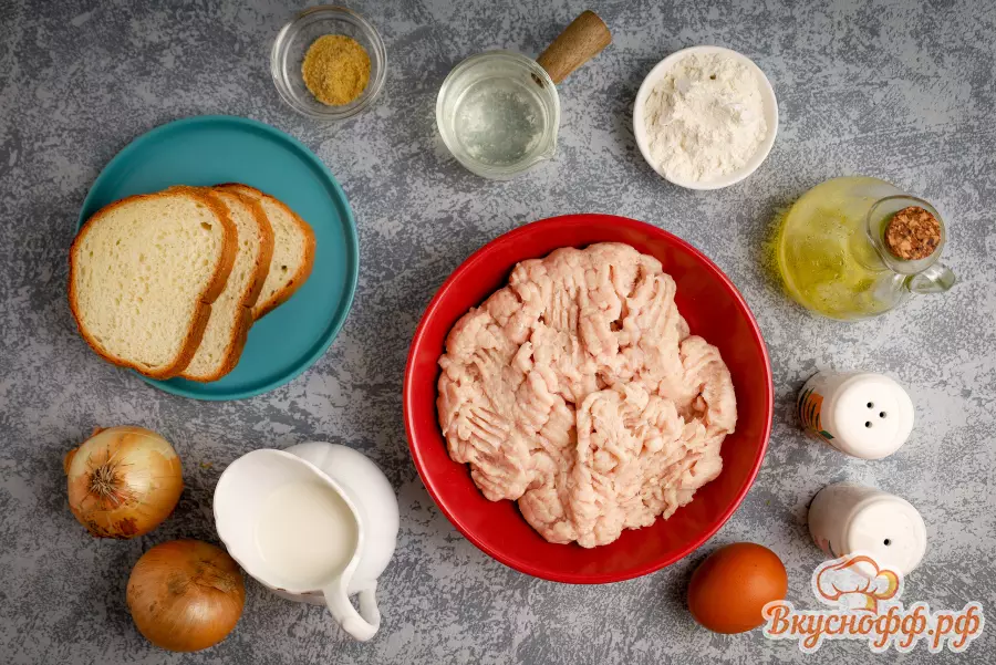 Куриные биточки на сковороде - Ингредиенты и состав рецепта