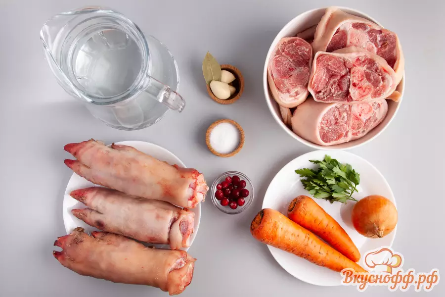 Холодец из свиных ножек и рульки - Ингредиенты и состав рецепта