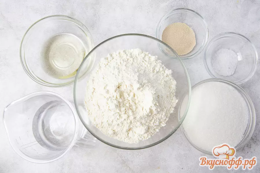 Плюшки с сахаром из дрожжевого теста - Ингредиенты и состав рецепта