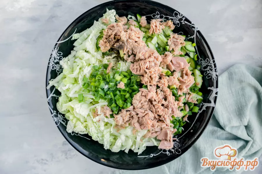 Салат с тунцом и пекинской капустой - Шаг 4