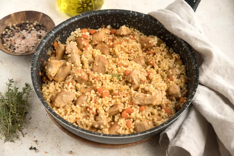Готовое блюдо пшённая каша с мясом
